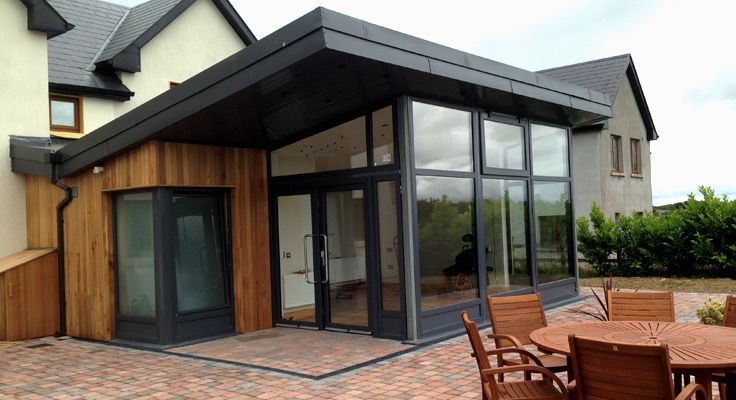 Read more about the article HOUSE WITH MODERN EXTENSION